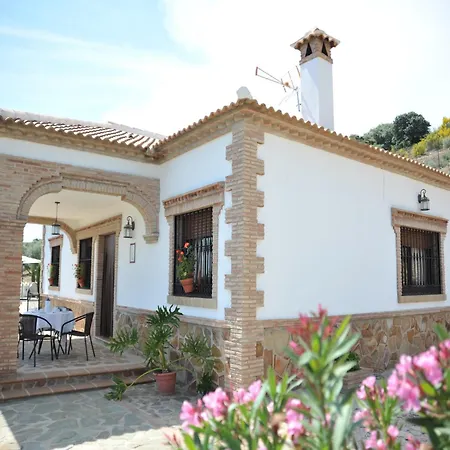 With Private Pool With Holiday home